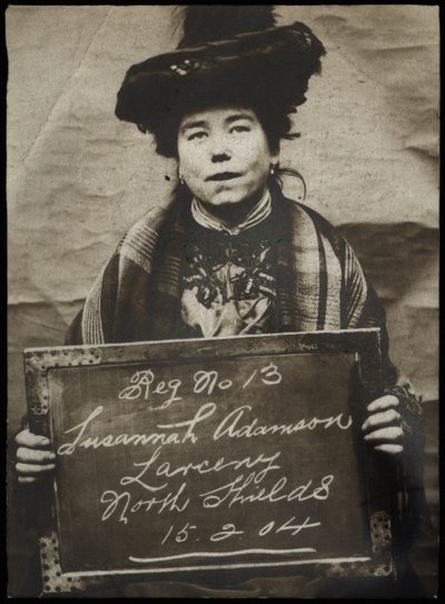 Susannah Adamson, arrestata per aver rubato il portafoglio di un uomo, North Shields, UK, 1904 da Unbekannt Unbekannt